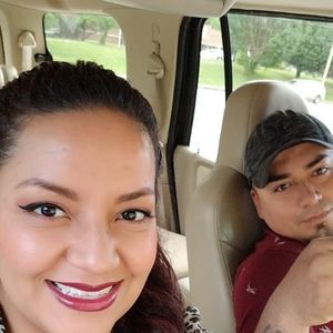 Meet your Posher, Claudia yanet